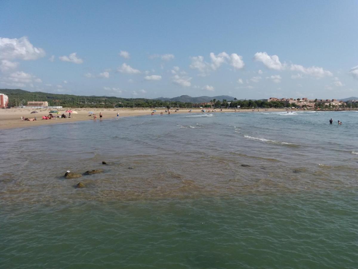 Vista Cunit Villa Cubelles Bagian luar foto