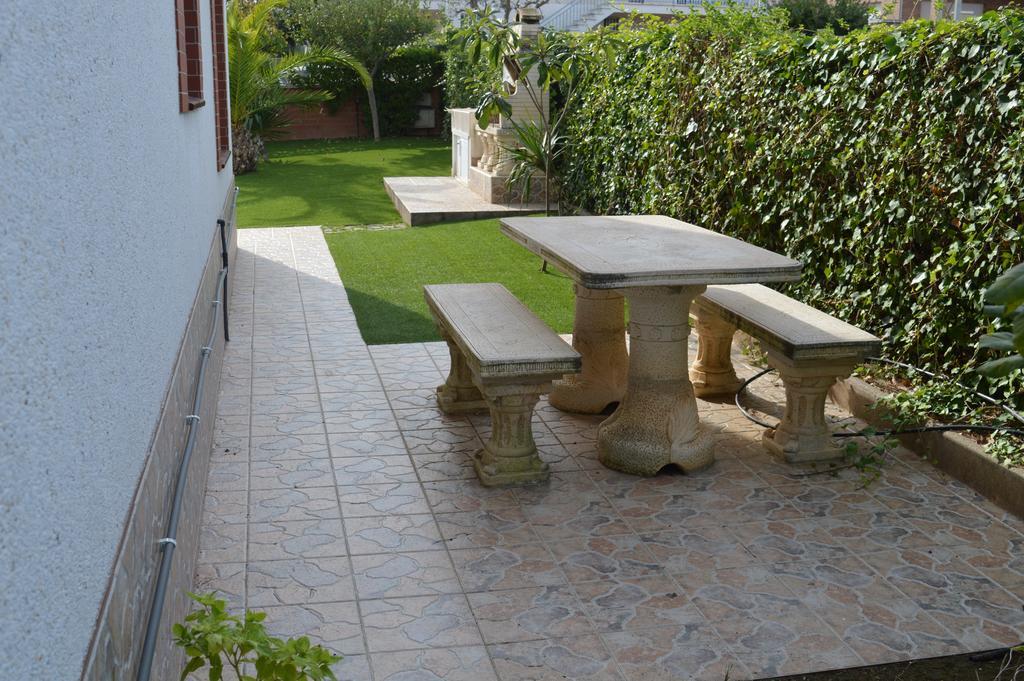 Vista Cunit Villa Cubelles Bagian luar foto