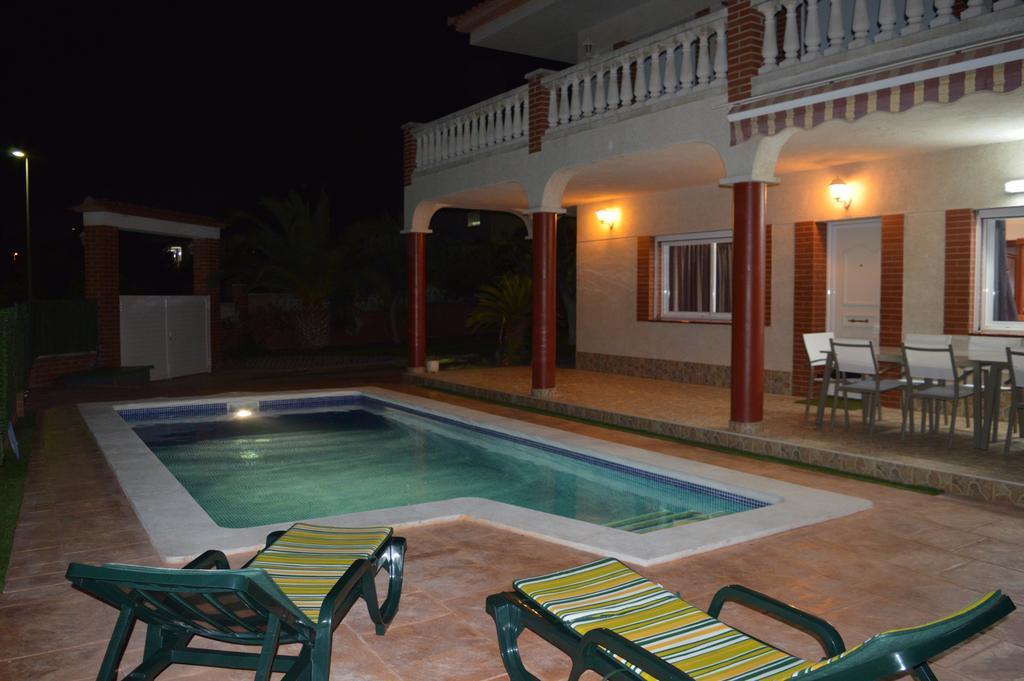 Vista Cunit Villa Cubelles Bagian luar foto
