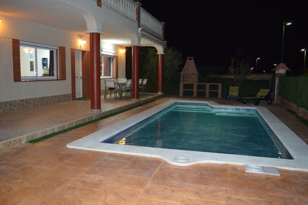 Vista Cunit Villa Cubelles Bagian luar foto