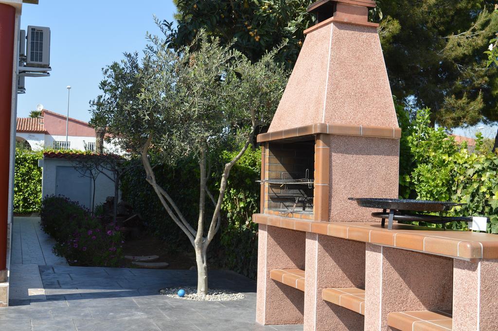 Vista Cunit Villa Cubelles Bagian luar foto